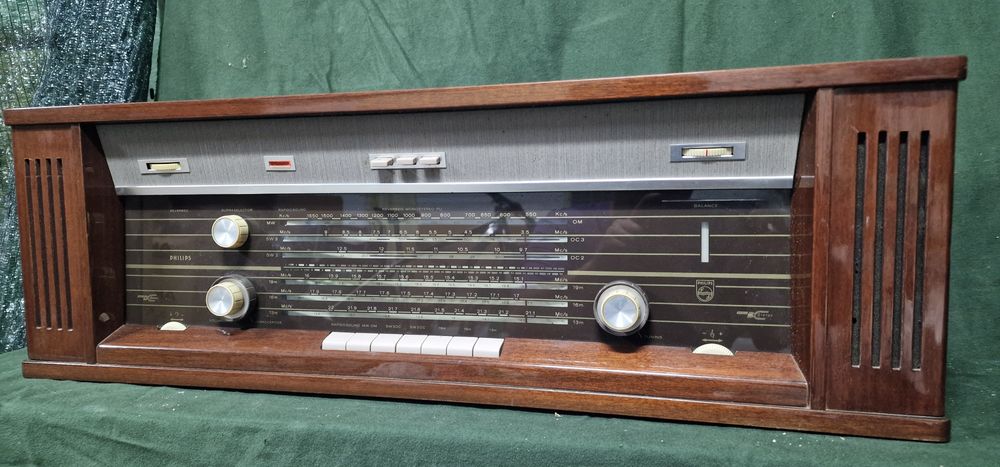 Philips Tropicalized Rádio Stereo a Válvulas Vintage