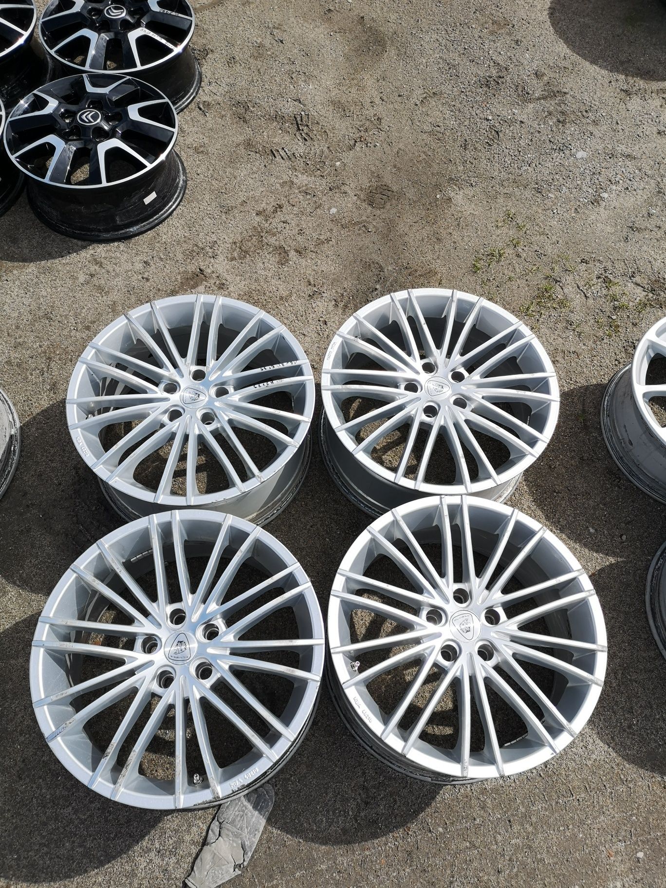 Felgi aluminiowe 5x112 18x8j et35 Audi VW Skoda Mercedes