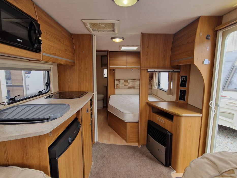 Bailey Pageant Sancerre  LUX Przyczepa 4-5 osobowa, Dwie sypialnie, Duża Łazienka