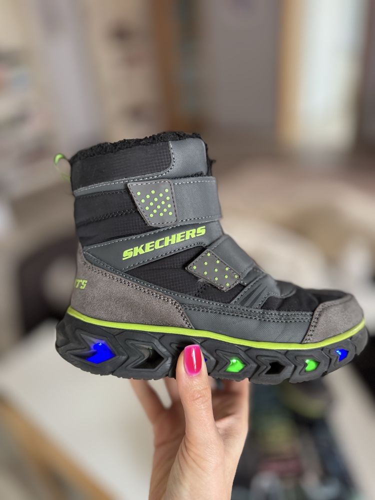 Ботинки черевики на липучках з підсвіткою  Skechers 32 р оригинал