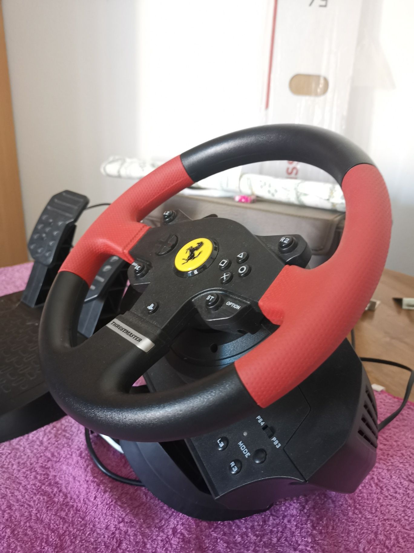 Volante Thrustmaster t150 Ferrari simulador de corrida! Tenho para ven