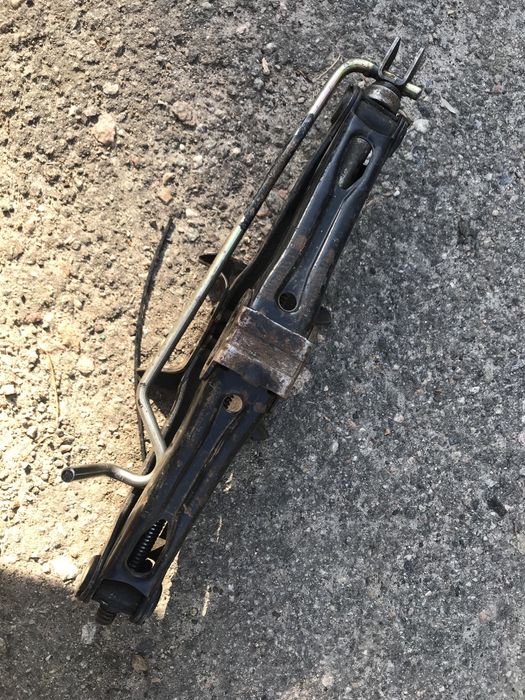 Продам домкрат