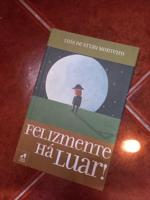 Livro "Felizmente há luar!" de Luís de Sttau Monteiro