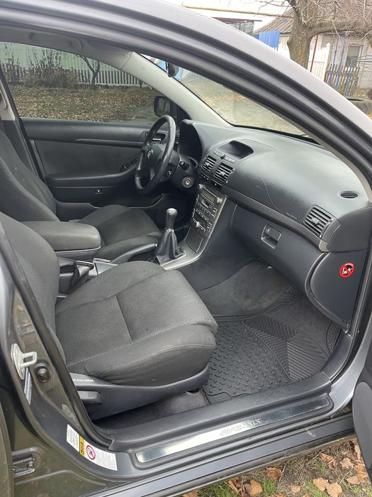 Toyota Avensis тойота авенсис