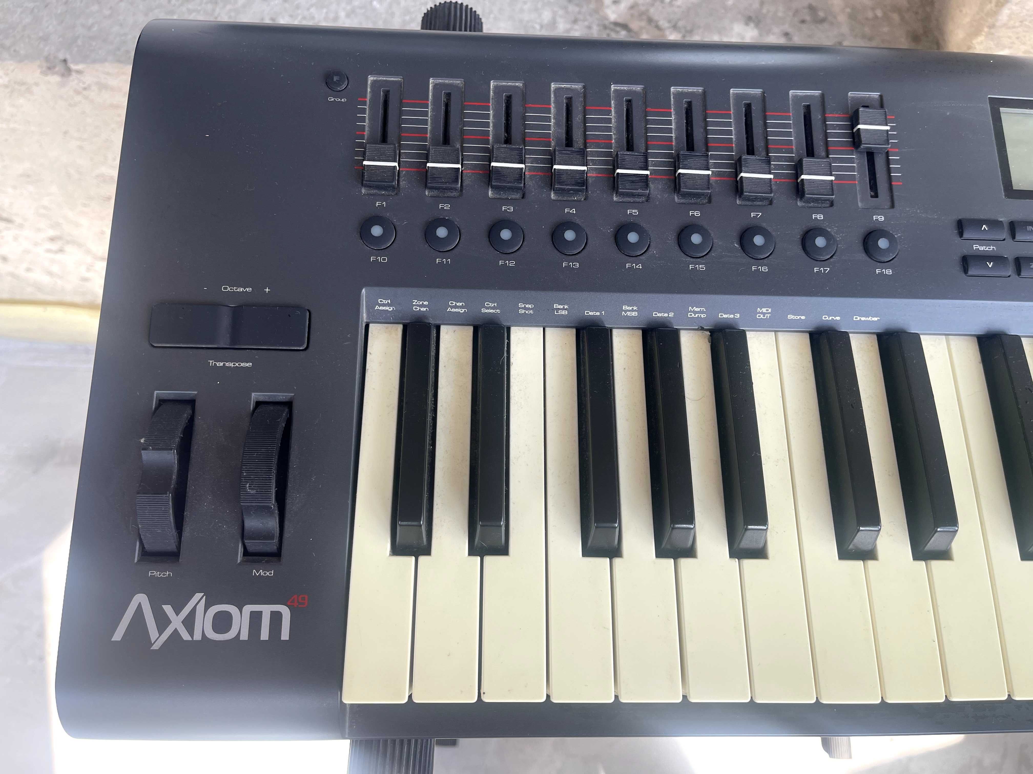Продам M-Audio Axiom 49 mk2