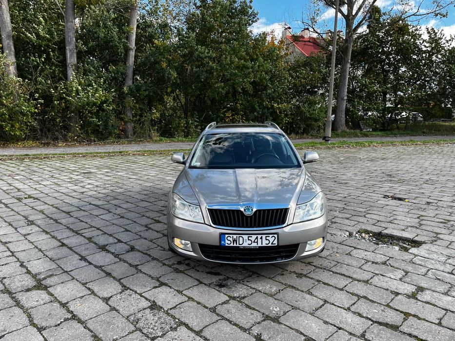 Skoda Octavia II Laurin & Klement, 2010, Automat, Kombi