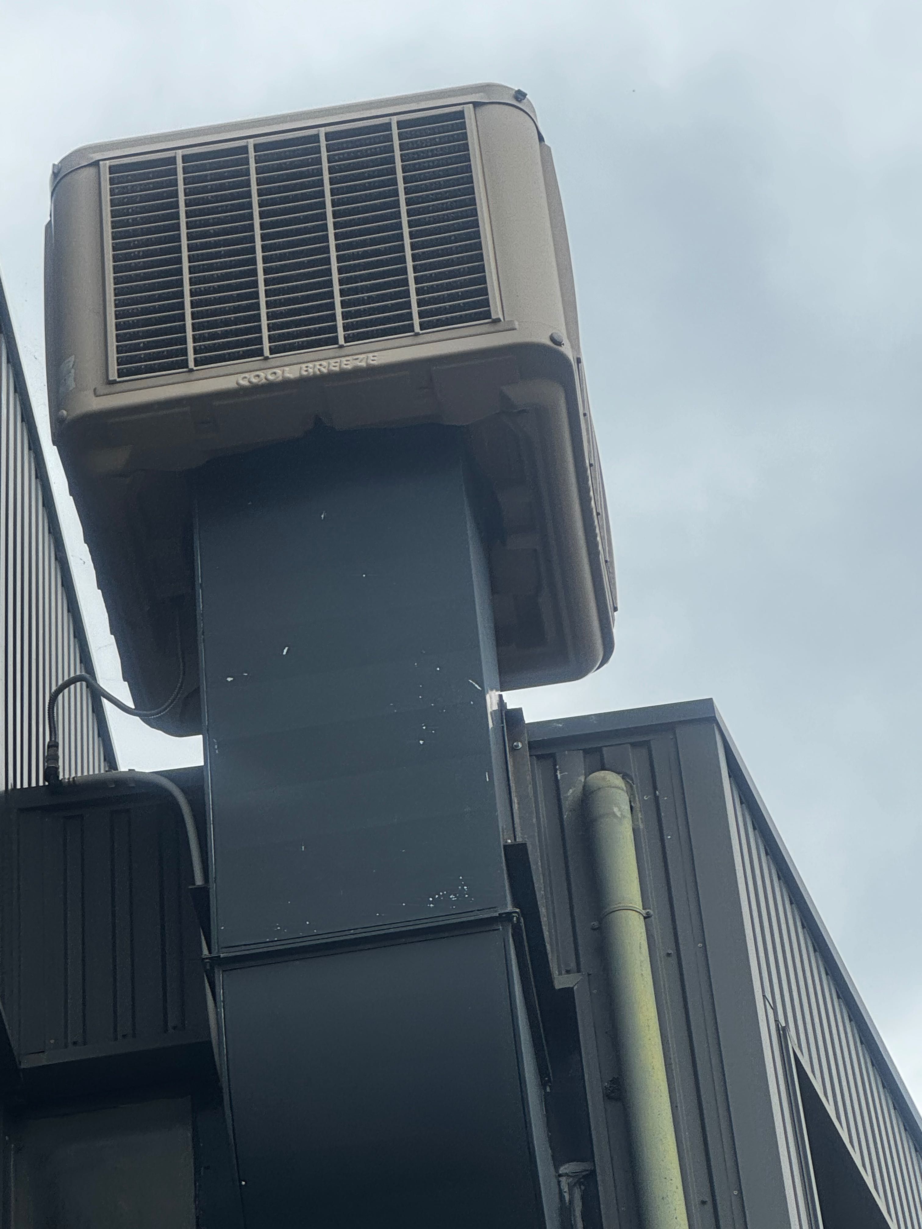 CONDICIONADOR DE AR FRIO