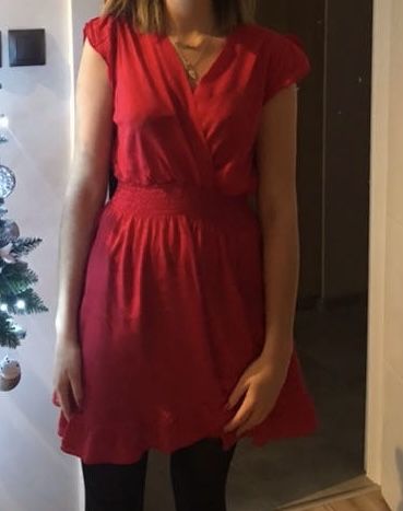 czerwona sukienka
