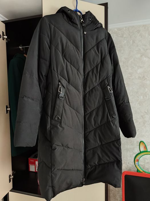 Продам зимнюю очень тёплую куртку