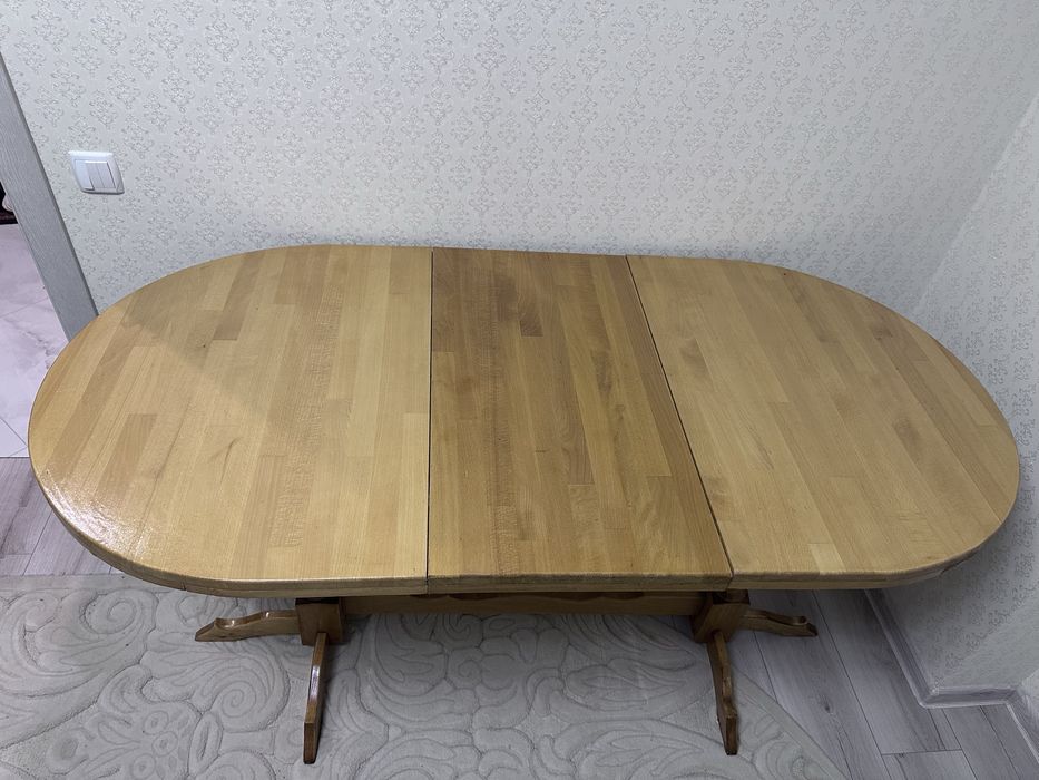 Раздвижной обеденный деревяный стол