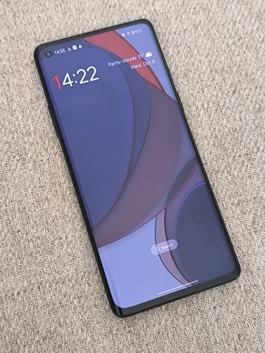 OnePlus 8 semi-novo em boa condição