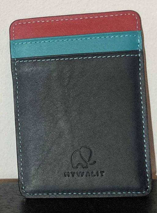 Porta-cartões MagCard em pele da MYWALIT na cor Black Pace