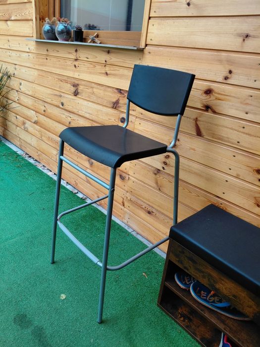 Hoker krzesło wysokie z oparciem