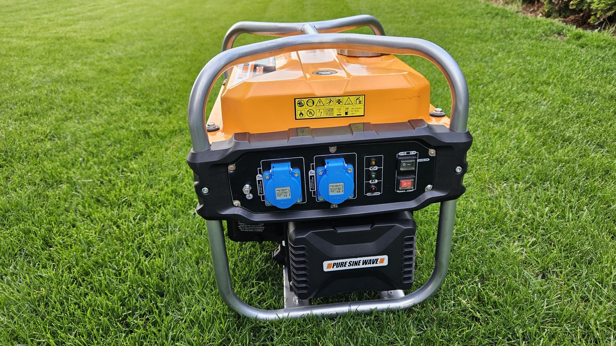 Agregat prądotwórczy IMPAX 1800 W Nowy