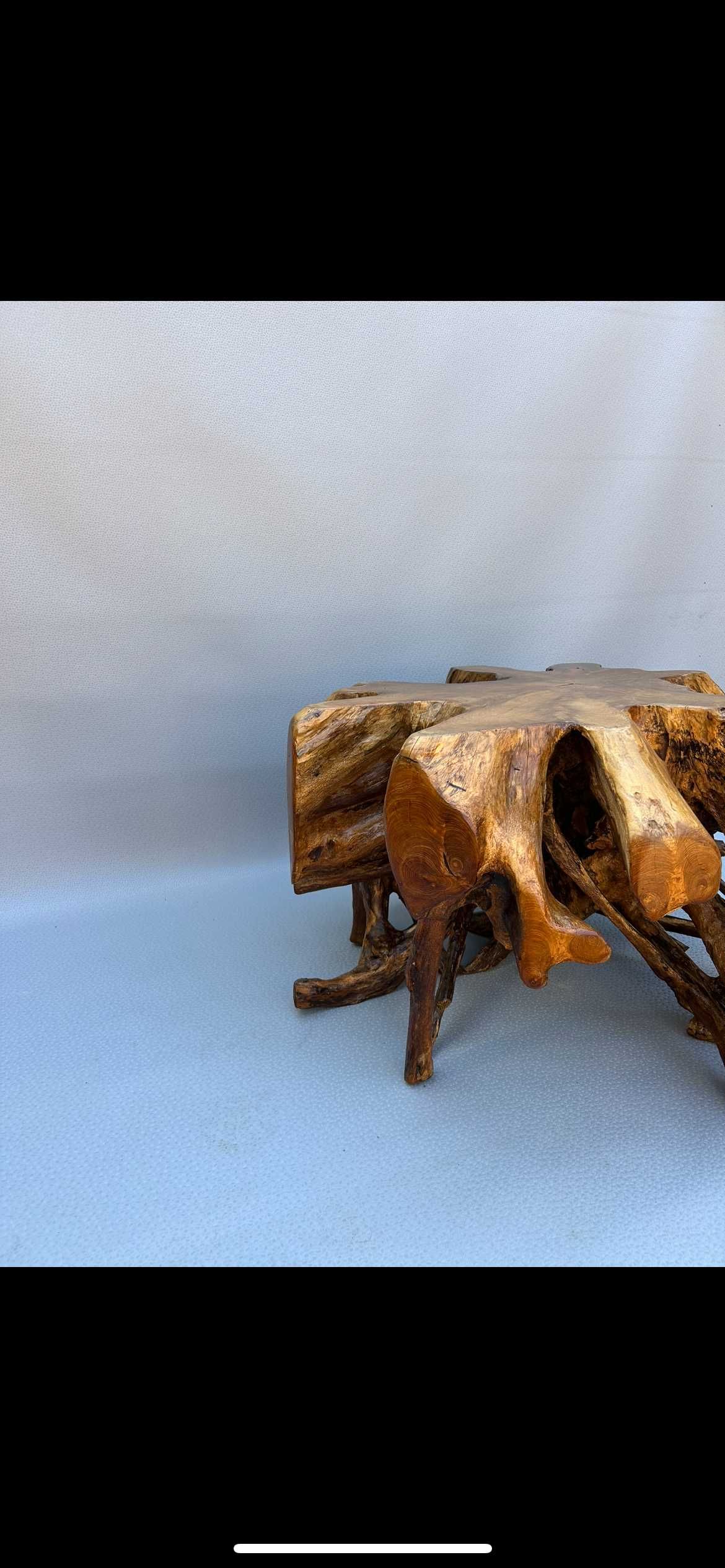 Stół z drewna teak