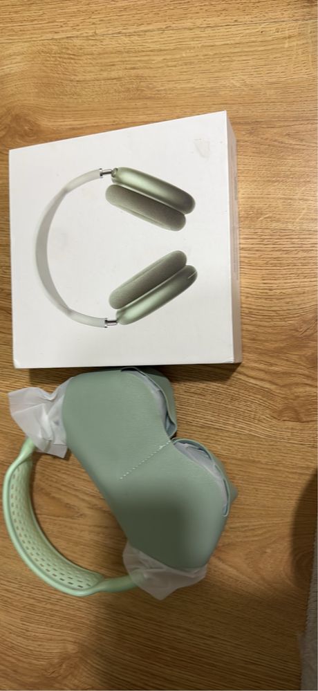 Airpods max green
