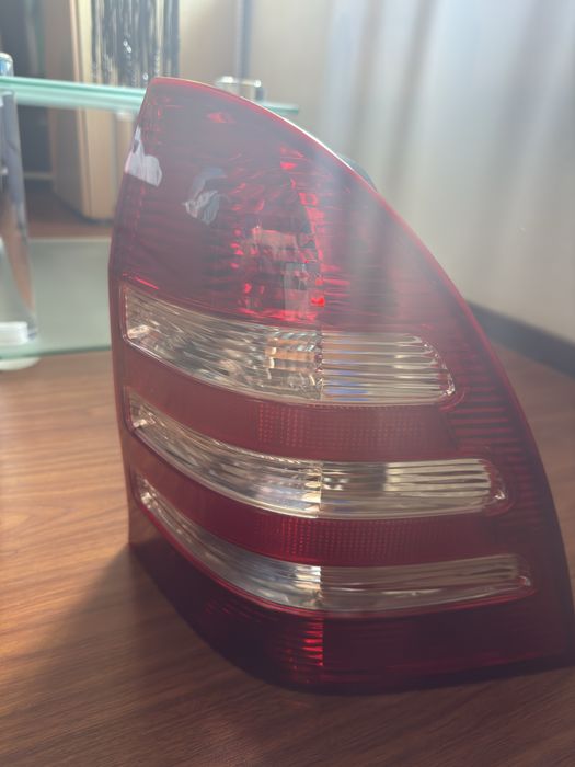 Farolim mercedes c220 - direito