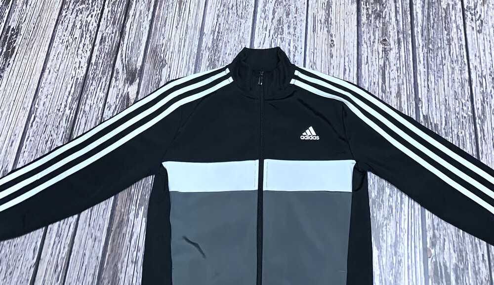 Спортивный костюм Adidas для мальчика 9-10 лет, 134-140 см