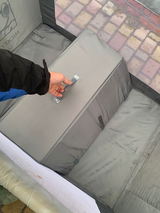 Продам дитячий манеж GeoBy
