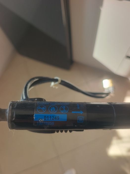 Siłownik hydrauliczny opel insignia