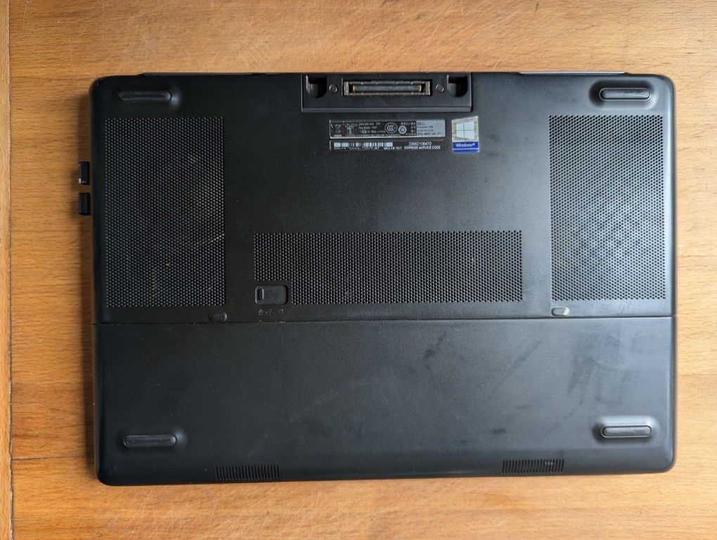 Игровой ноутбук Dell Precision 7520 15.6" FHD / Intel Core i7-6820HQ