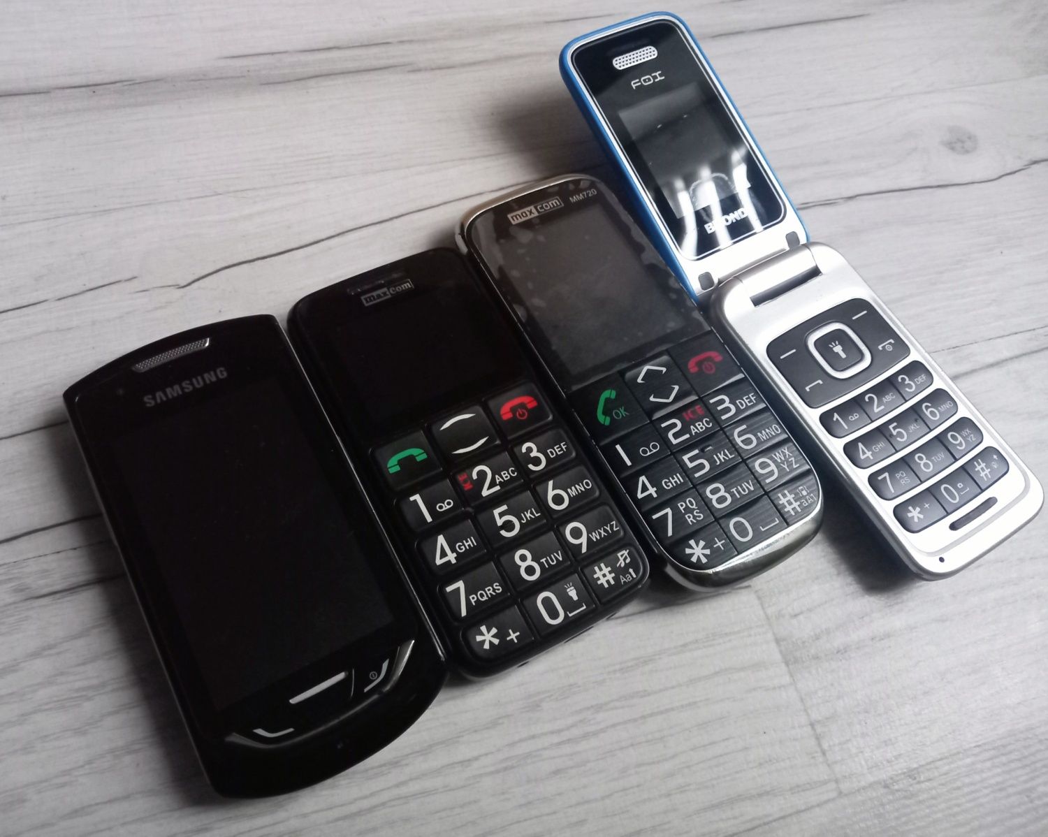 Telefony używane 4 szt samsung maxcom