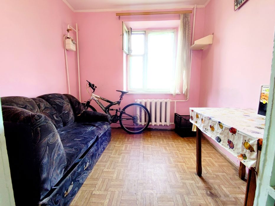 Продам 2х кімнатну квартиру в центрі міста