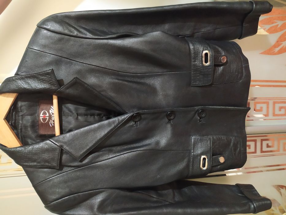 Продам пиджак кожанный