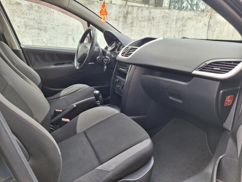 Peugeot 207 1.4 16v VTI Nacional