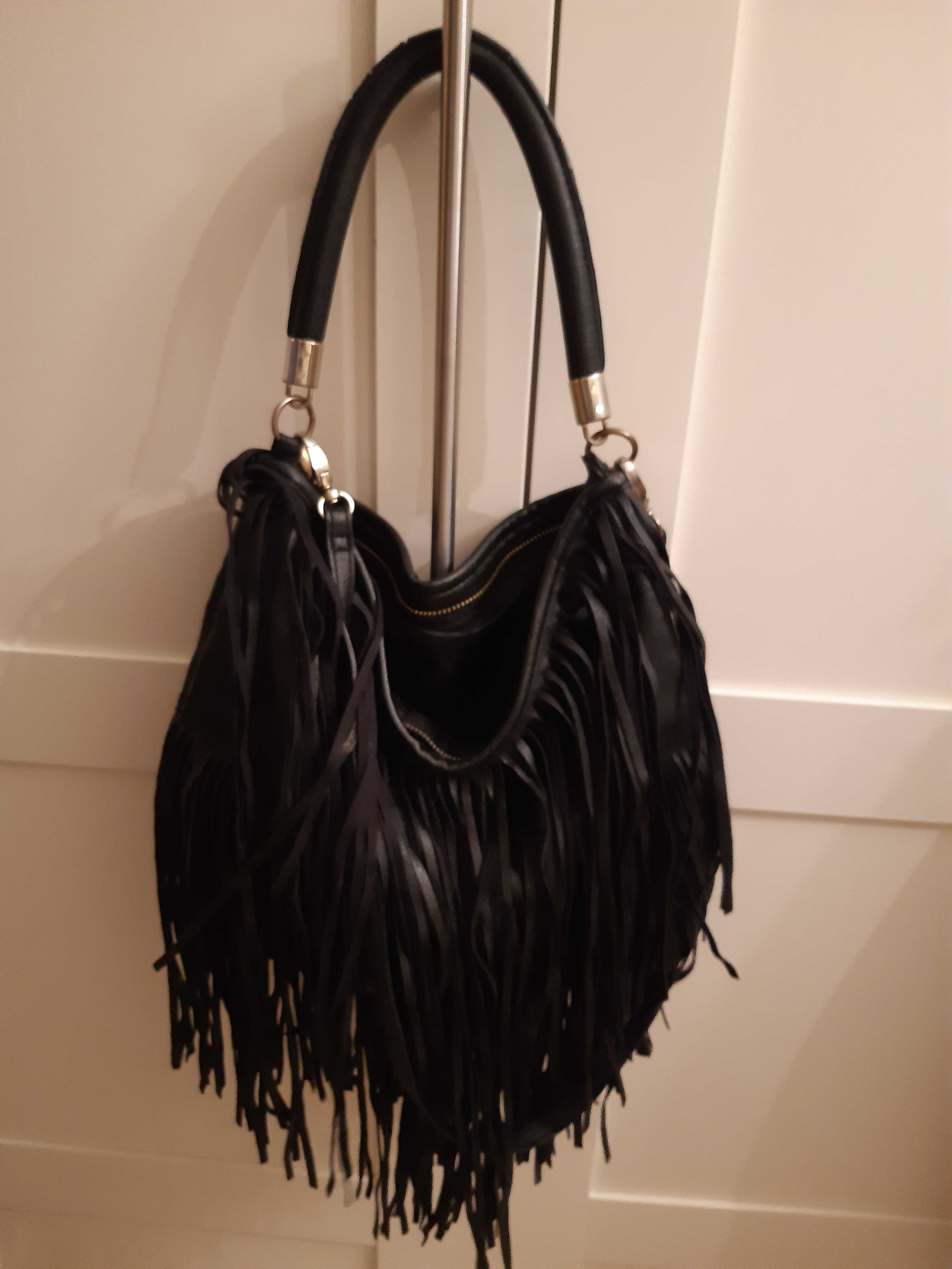 H&M, torba z frędzlami