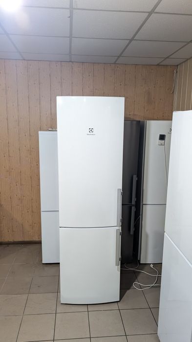 Холодильник Electrolux