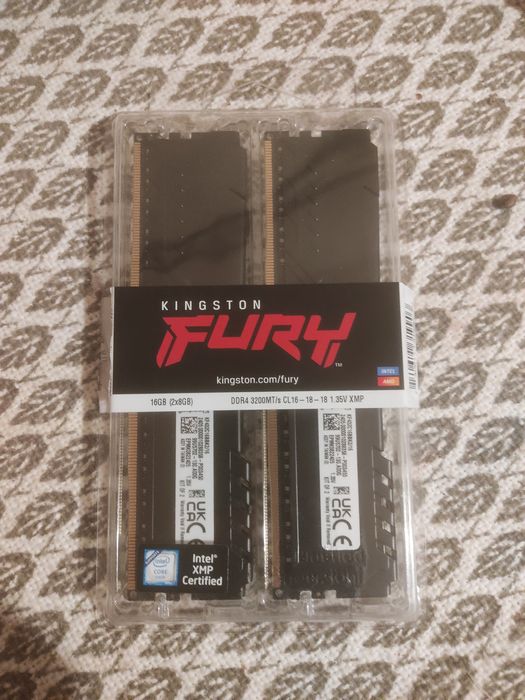 Kości RAMu 2x8GB  3200MHz