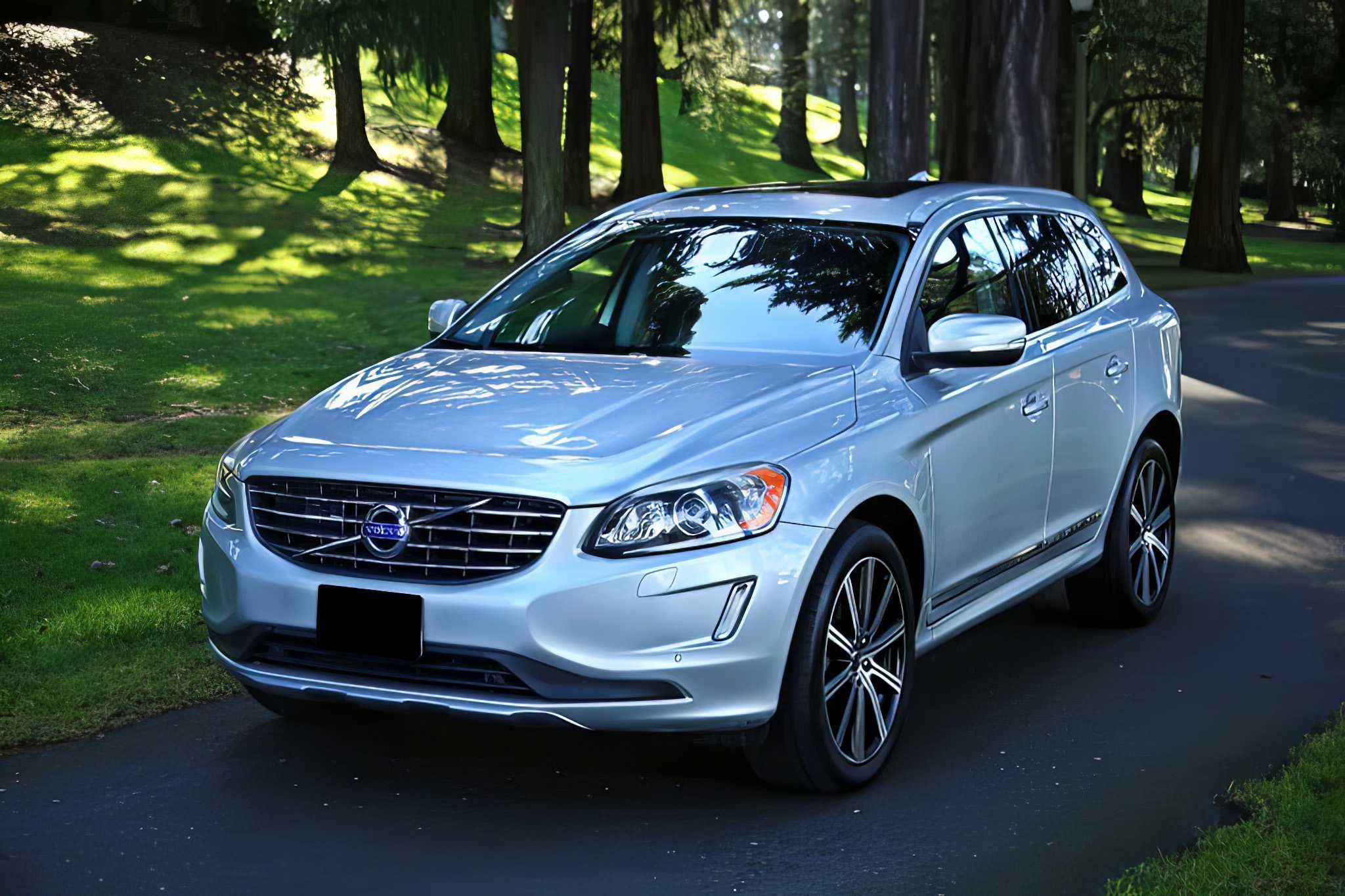 2016 Volvo     XC60
