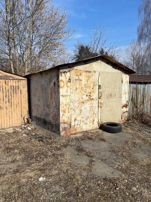 Гараж, металевий