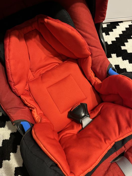 Продам автокрісло-люльку переноску для немовлят від 0 до 13 кг