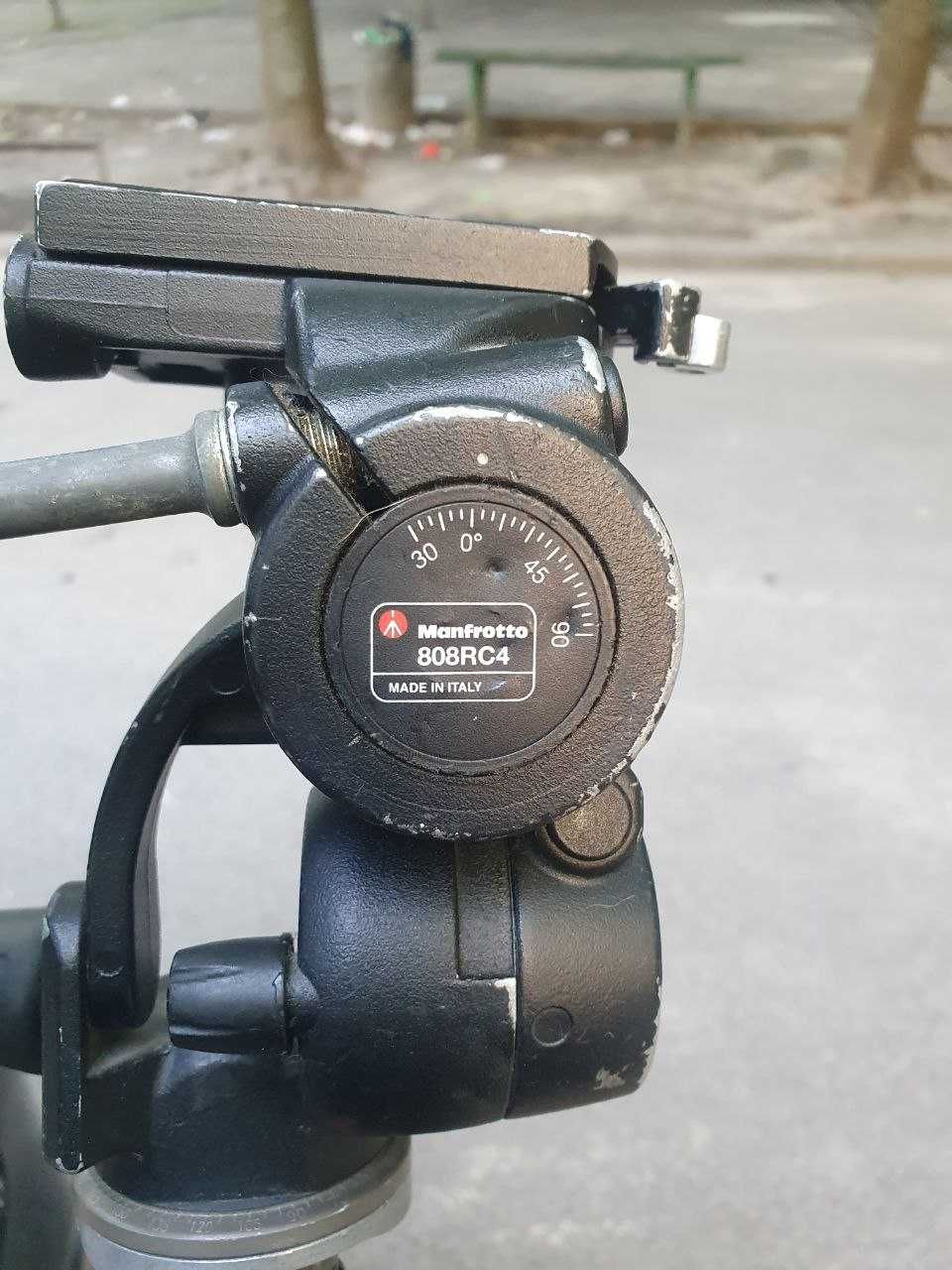 Manfrotto MT055XPRO3 MVH500AH