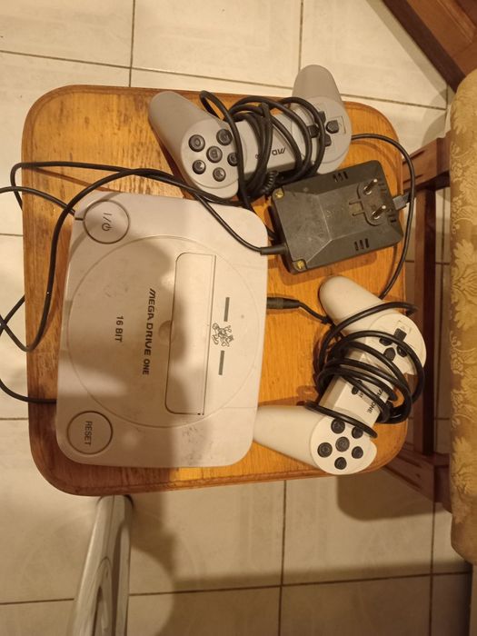 Игровая приставка Sega Mega Drive