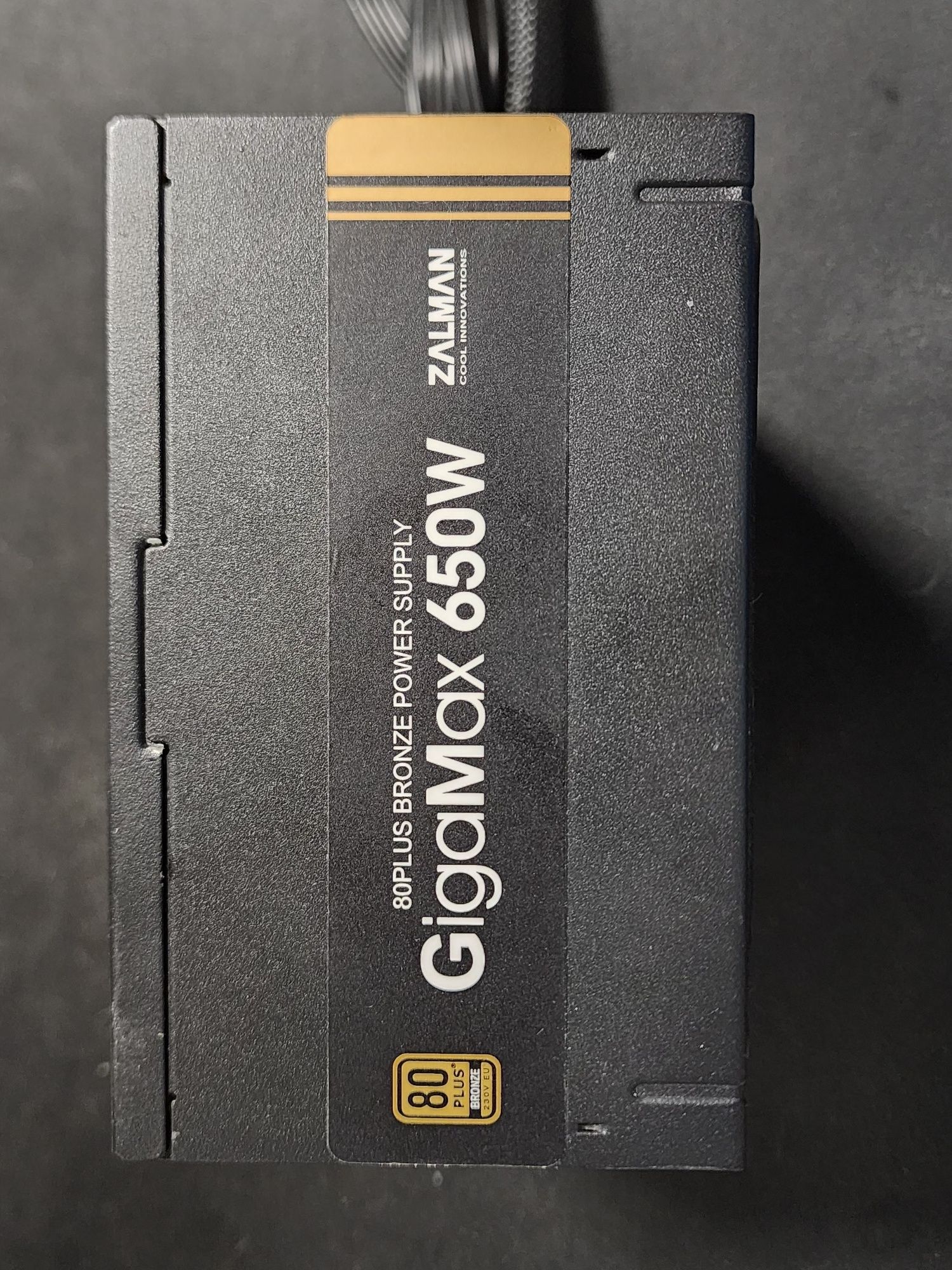 Блок живлення Zalman Gigamax 650w