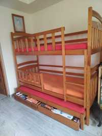Łóżko piętrowe trzyosobowe, drewniane