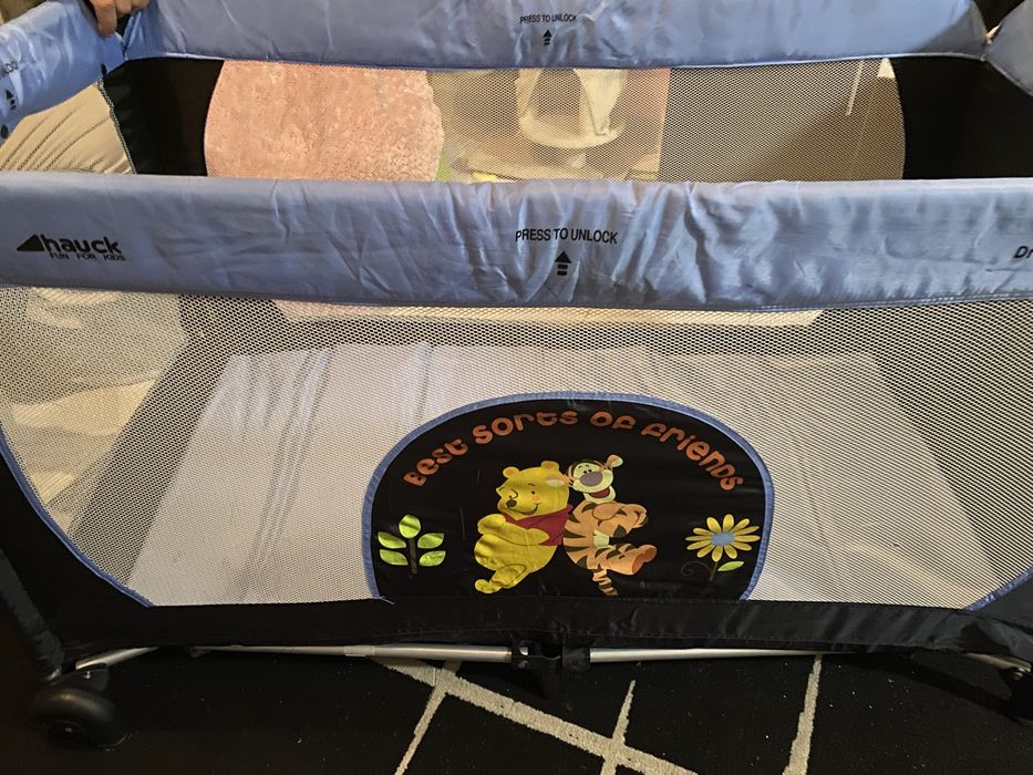 Cama e berco de bebe