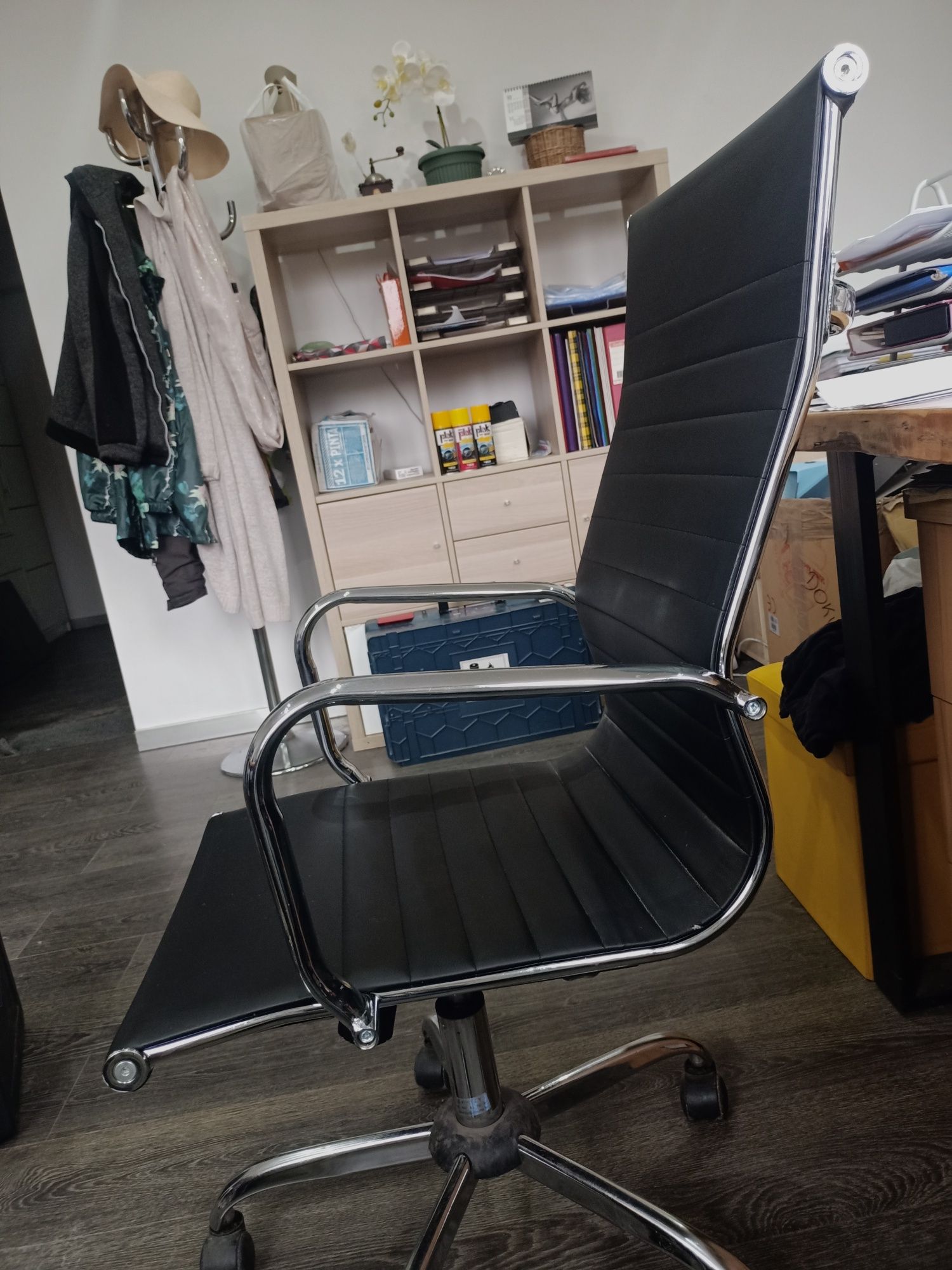 Krzesła biurowe Vecotti