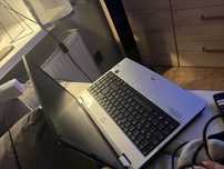 laptop działa tylko podczas ładowania