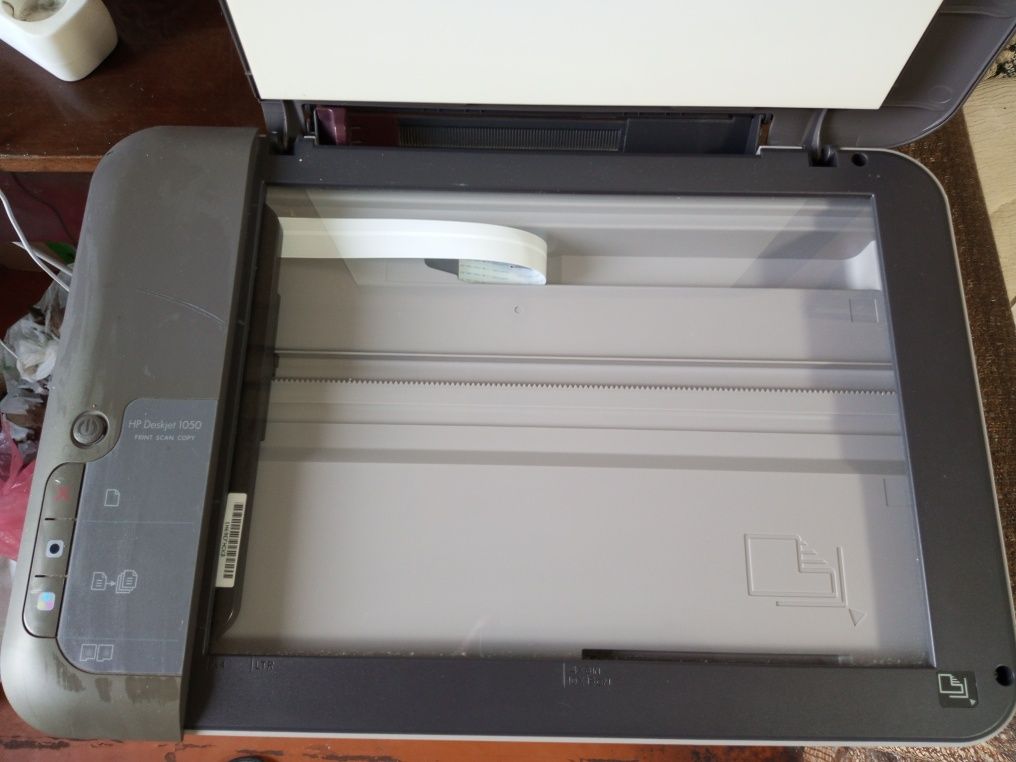 HP Струйный принтер + сканер требует ремонта или на запчасти