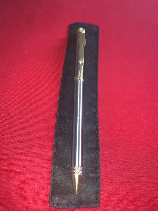 Чудовий подарунок керівнику Кулькова ручка