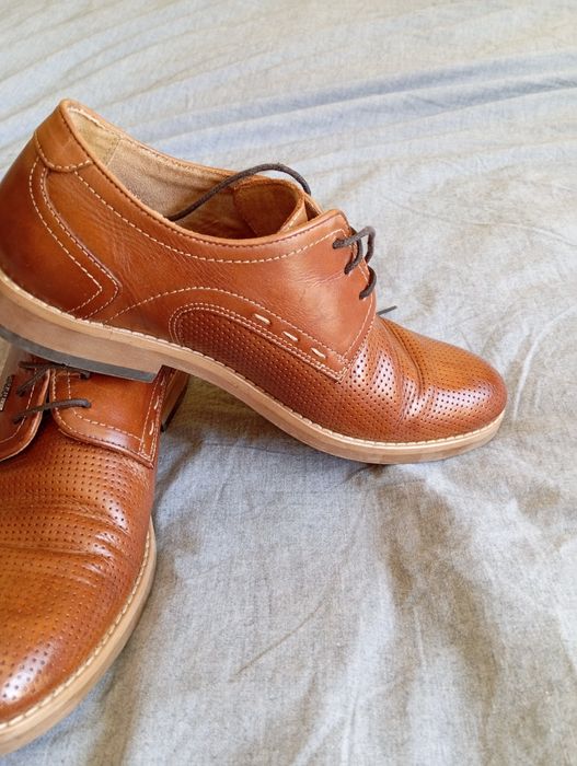 Półbuty męskie LASOCKI, r. 41, długość wkładki 27 cm