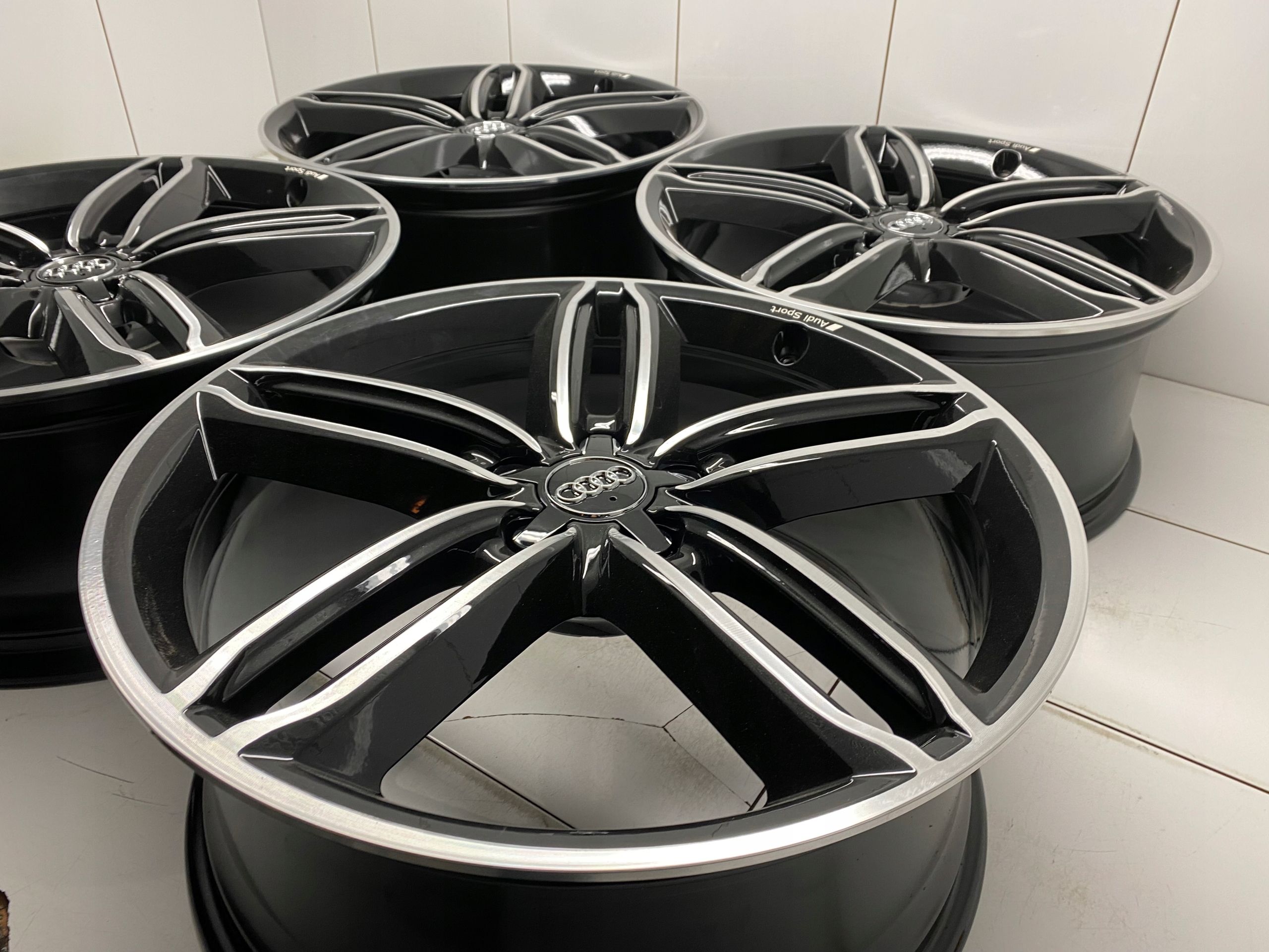 Felgi 20 Audi A6 4G0 4G9 s Line 8.5 ET43 0EM Ideal