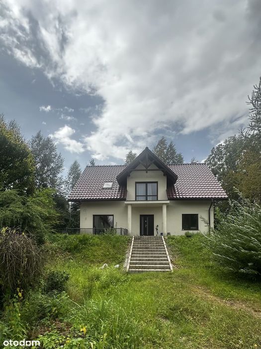 Nowoczesny dom jednorodzinny / blisko lasu i gór