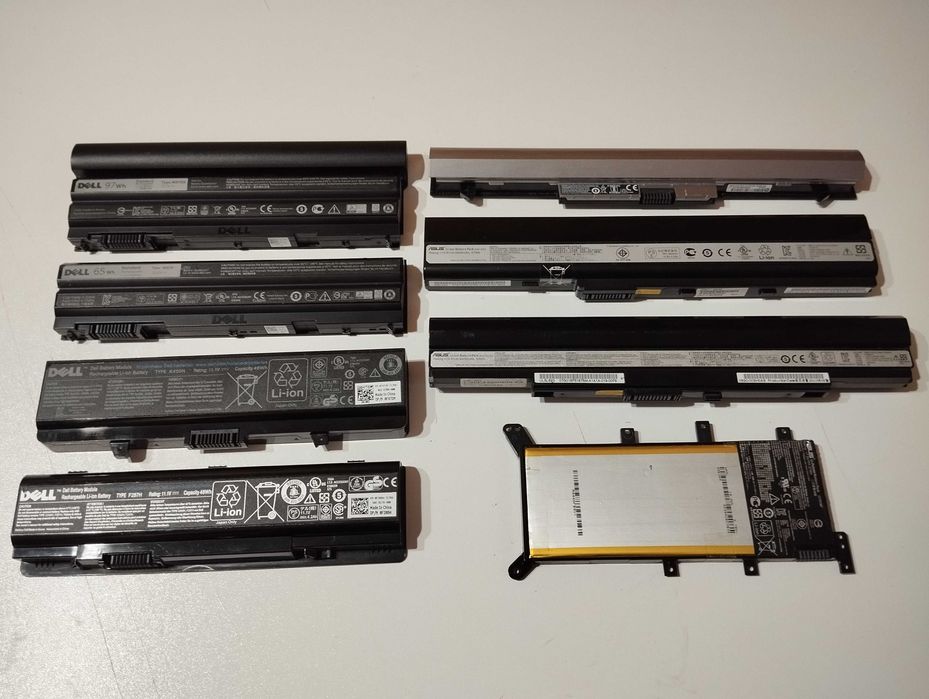Baterie Laptopowe Oryginalne 8 Sztuk