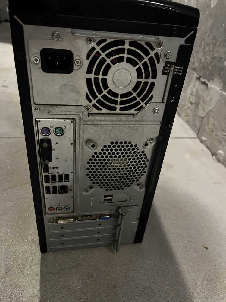 Komputer + Monitor Acer Aspire M3970 – i5, 6GB RAM, 1TB HDD