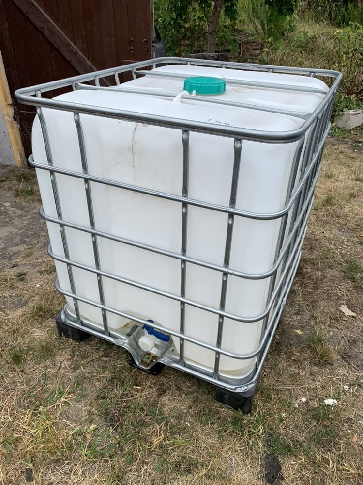 Sprzedam MAUZER 1000L, czyscitki jak nowy. Transport, paletopojemnik